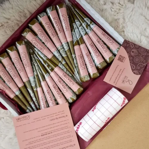 cones-in-box Freshly made natural henna cones packaged and ready for dispatch